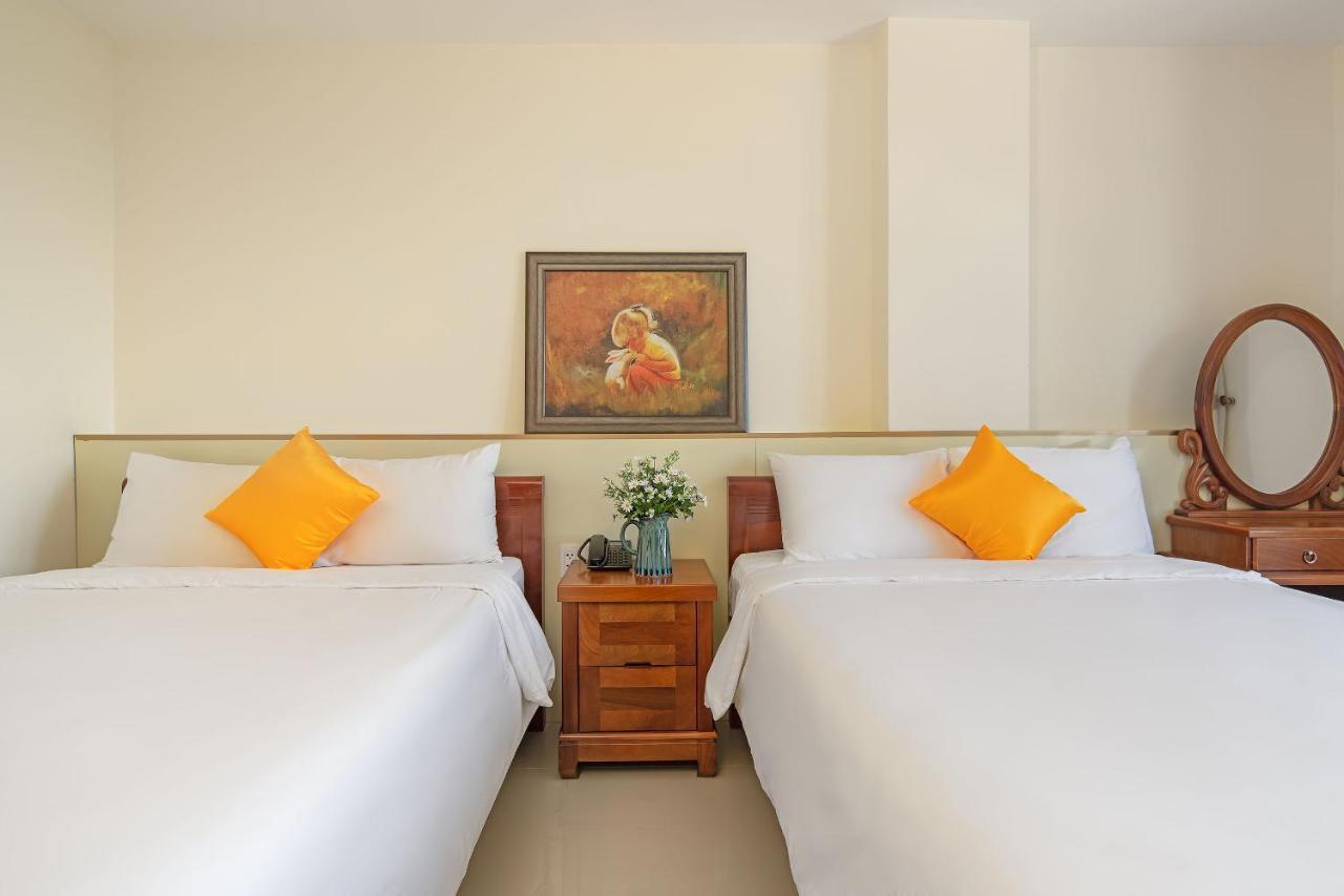 Lotus Rock 05 Hotel Da Nang Buitenkant foto