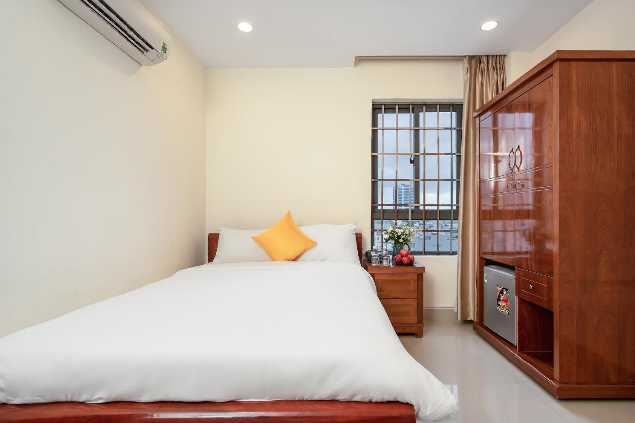 Lotus Rock 05 Hotel Da Nang Buitenkant foto
