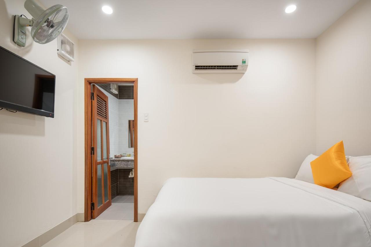 Lotus Rock 05 Hotel Da Nang Buitenkant foto