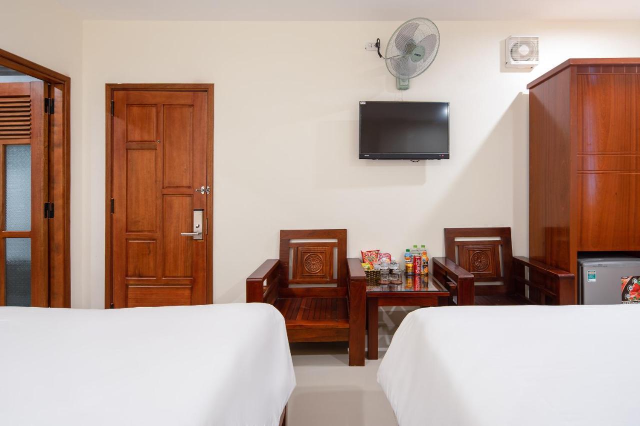 Lotus Rock 05 Hotel Da Nang Buitenkant foto