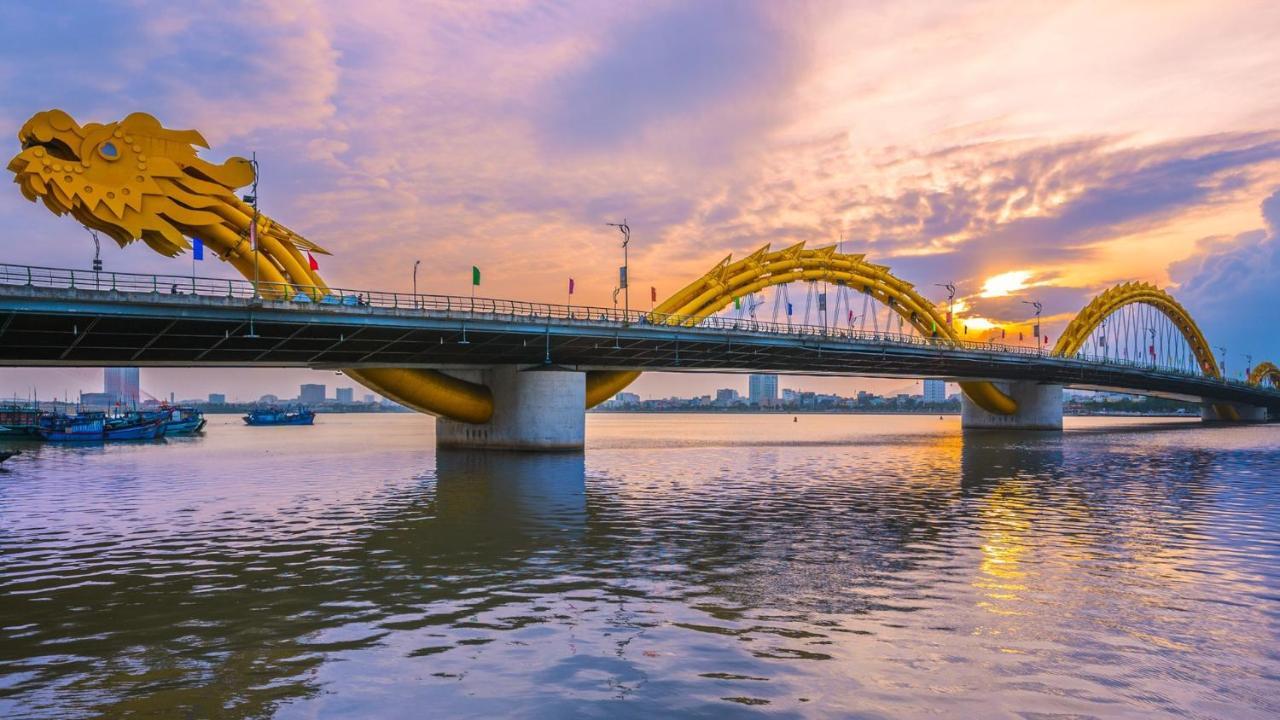 Lotus Rock 05 Hotel Da Nang Buitenkant foto